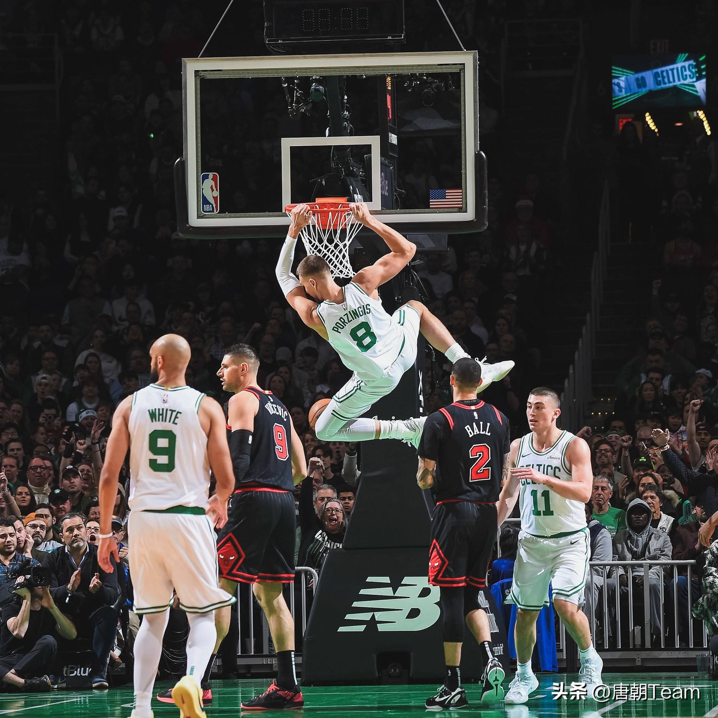 公牛队后卫拉文连续三场得分破 公牛队后卫拉文连续三场得分破