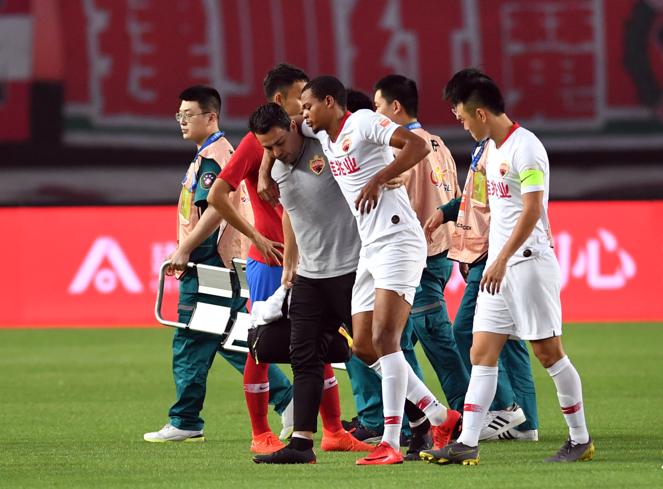 爱游戏入口-关于江苏苏宁将挑战天津天海，实力对比胜负如何？的信息