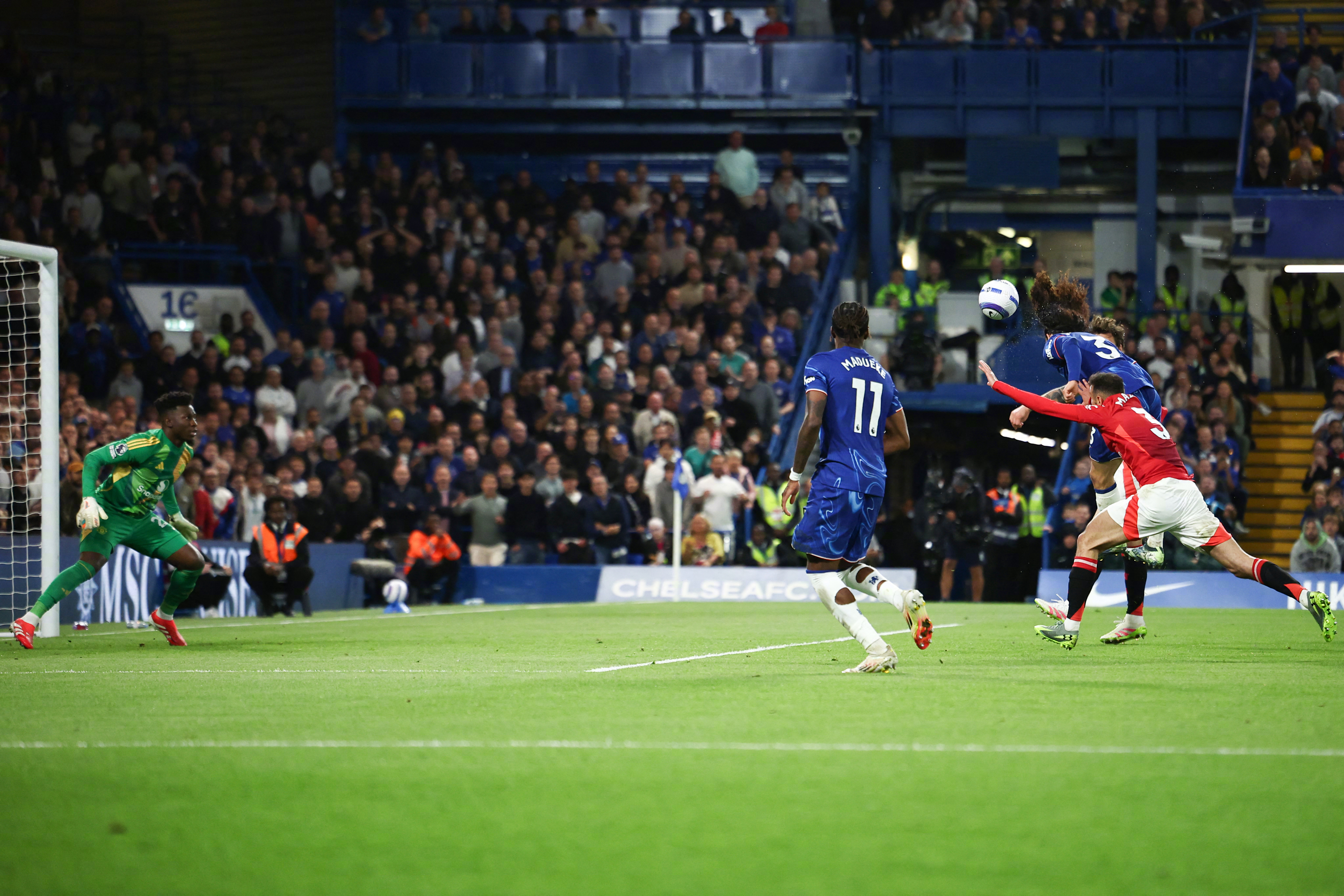 切尔西客场惨败利兹联，遭遇连败