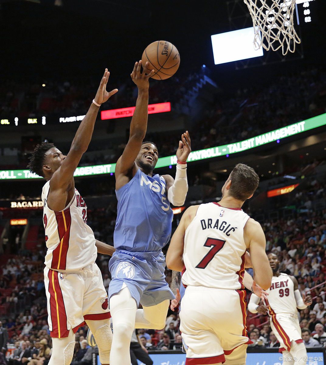 包含尼克斯vs快船，强强对决引爆全场的词条