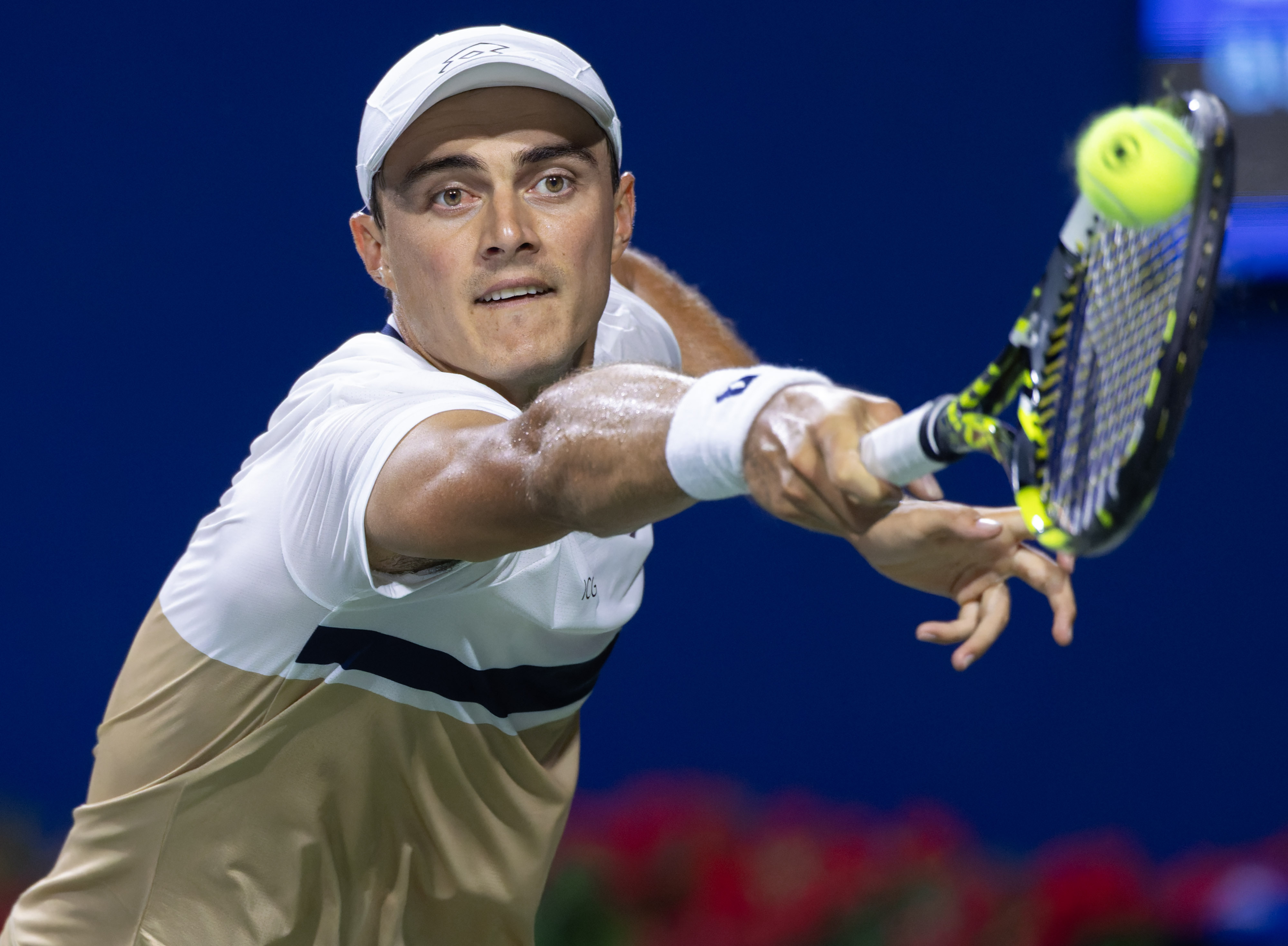 爱游戏中国-关于拉沃尔杯险胜澳网，兹维列夫刷新纪录的信息