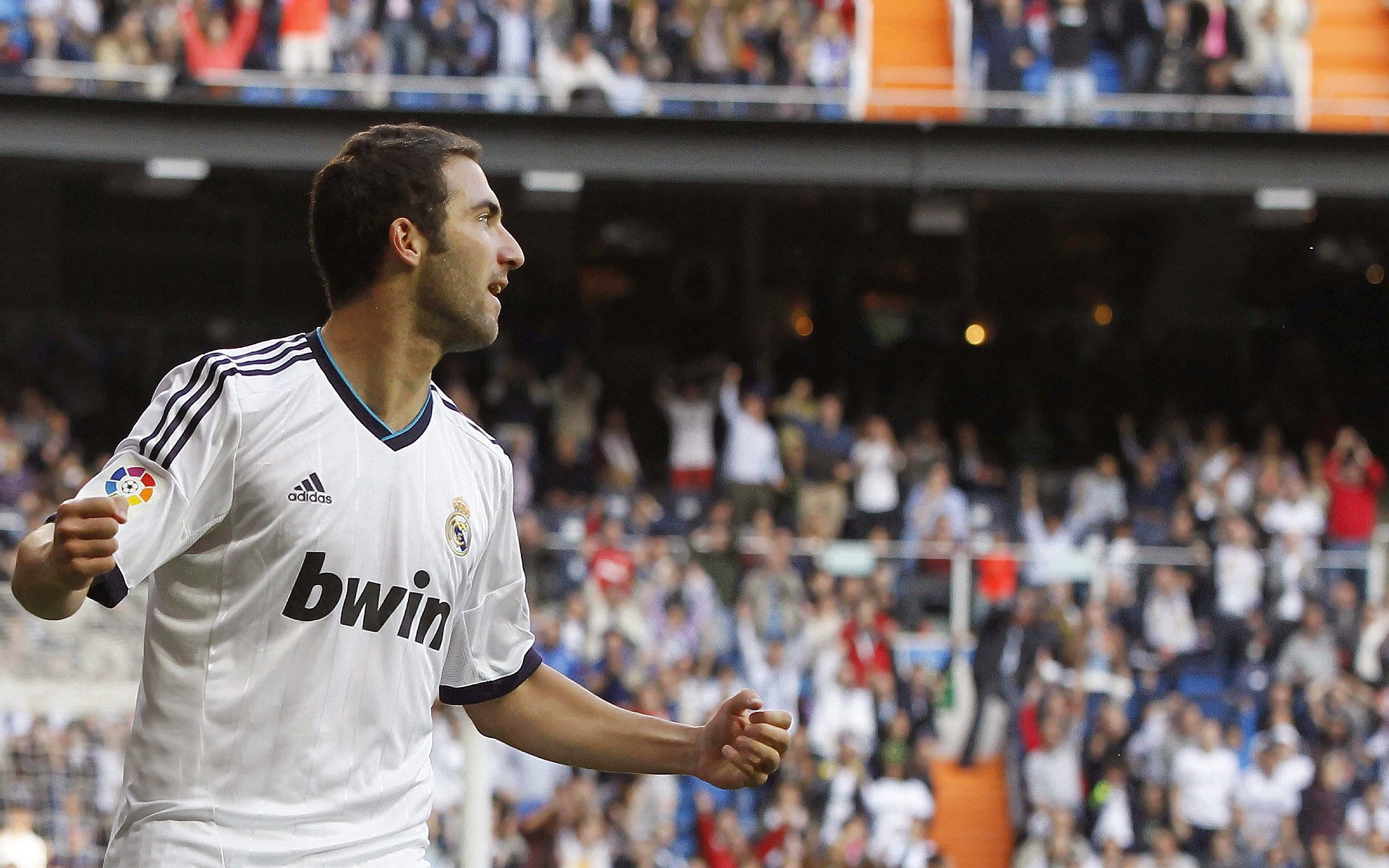 新王登基！西亚卡姆攻防两端统治全场，国王轻取灰熊锁定关键胜利